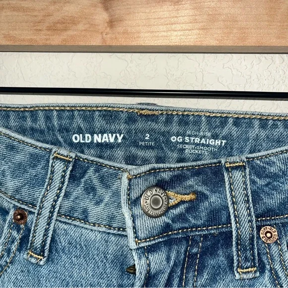 Old Navy High Rise OG Straight Blue Jeans - Picture 3 of 4